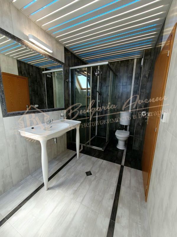 Spacious two-floor apartment with sea view in Varna