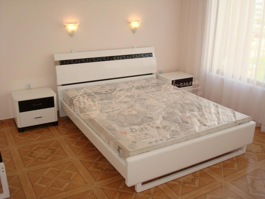 Cosy two-bedroom apartment close to the azure sea shore
