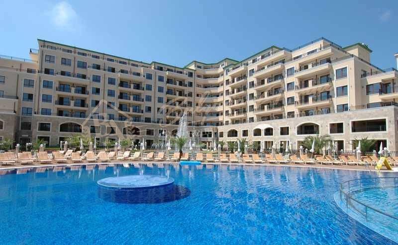 1-Bedroom Apartment on the First Line near Admiral Hotel, Golden Sands