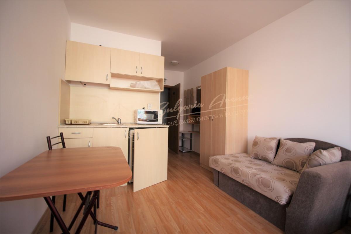 Cosy furnished studio near the sea, Sunny Beach resort