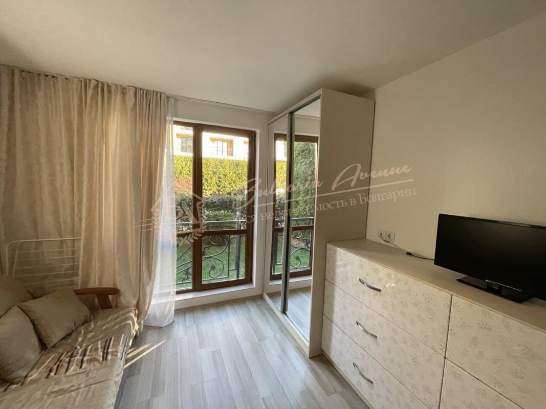 Affordable studio with its own lawn - Villa Astoria, Elenite