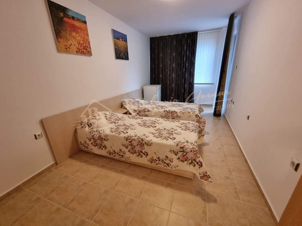 Three-bedroom apartment with sea view, no maintenance fee, Sveti Vlas