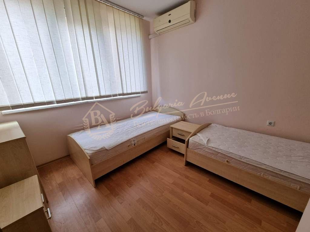 Трехкомнатная квартира с террасой на партере, Святой Влас, к-с Marina View. 20 м от пляжа, вид на море!