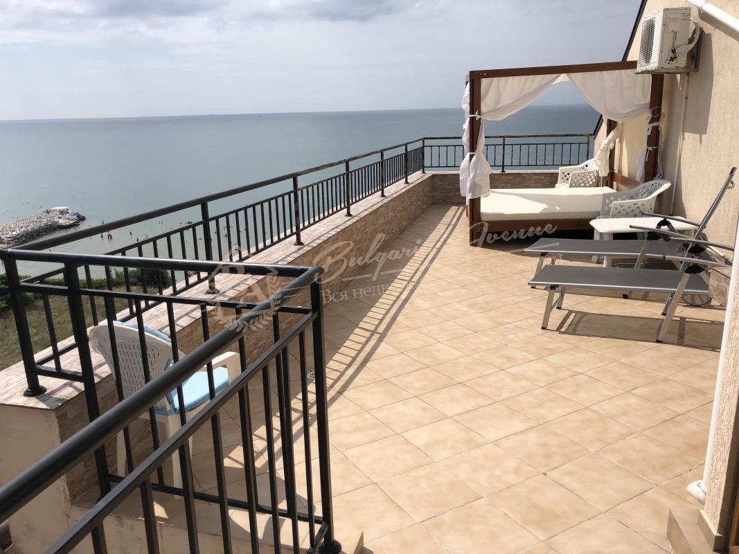 2-Bedroom Apartment with Sea View on the First Line