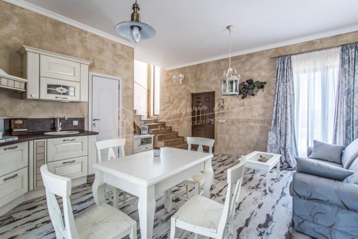 New, modern two-storey house on the first line in Pomorie