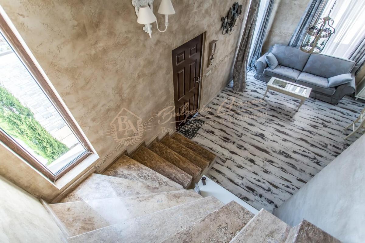 New, modern two-storey house on the first line in Pomorie