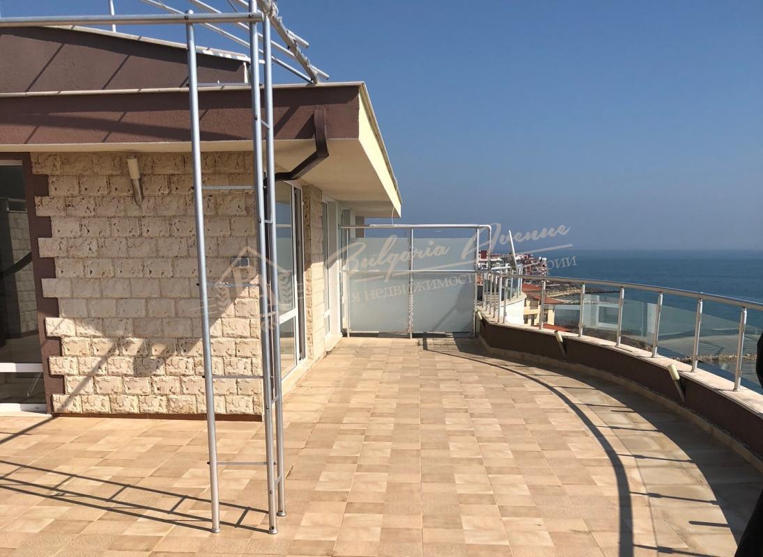 Spacious Maisonette with Panoramic Sea View in Sveti Vlas