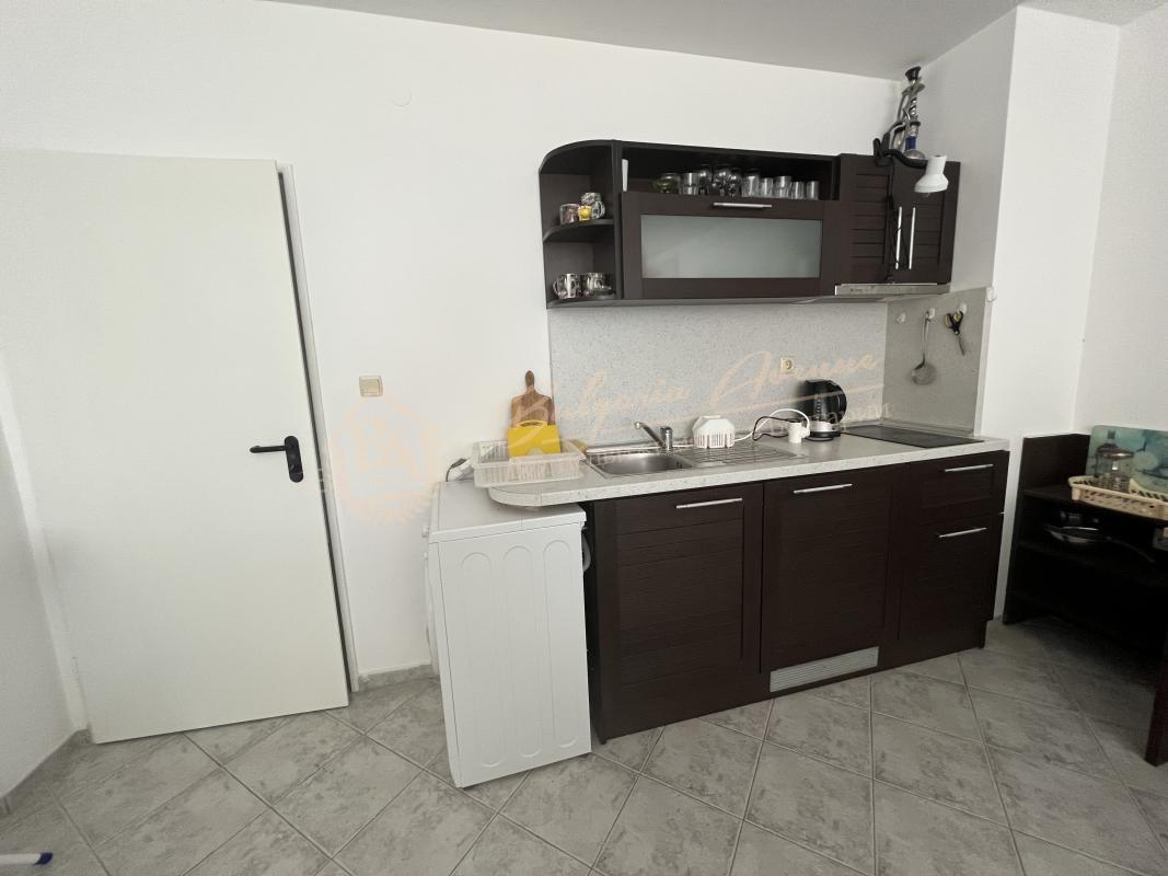 Two-bedroom apartment in a residential building in the town of Pomorie