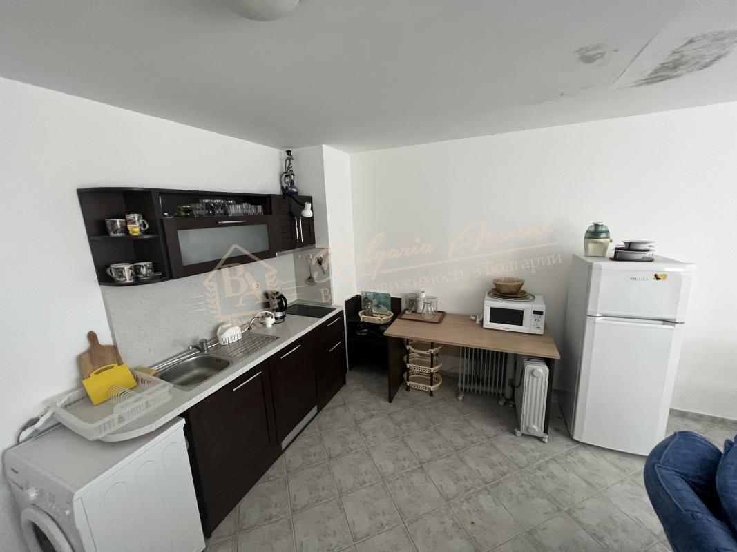 Two-bedroom apartment in a residential building in the town of Pomorie