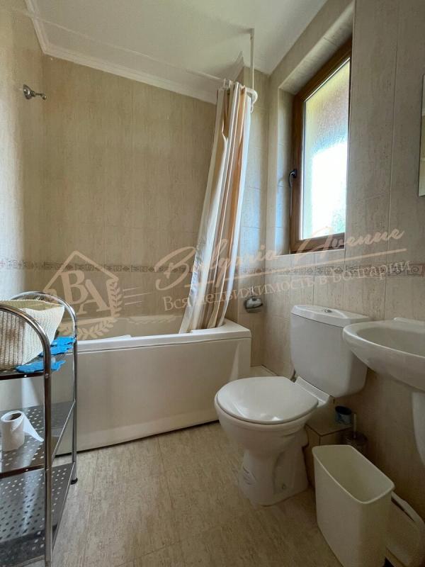3-Bedroom Townhouse in Almond Hill, Kosharitsa