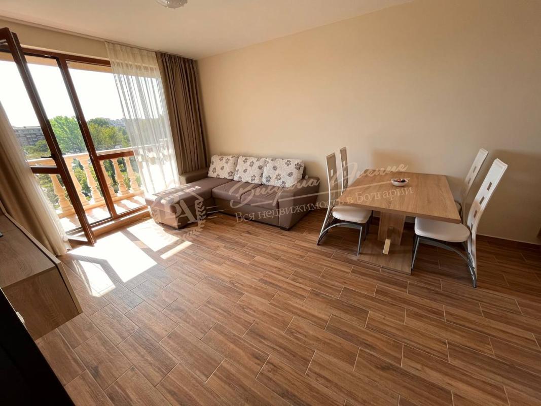 1-Bedroom Apartment in Cascadas 10 Complex, Sunny Beach - Luxurious Terrace View