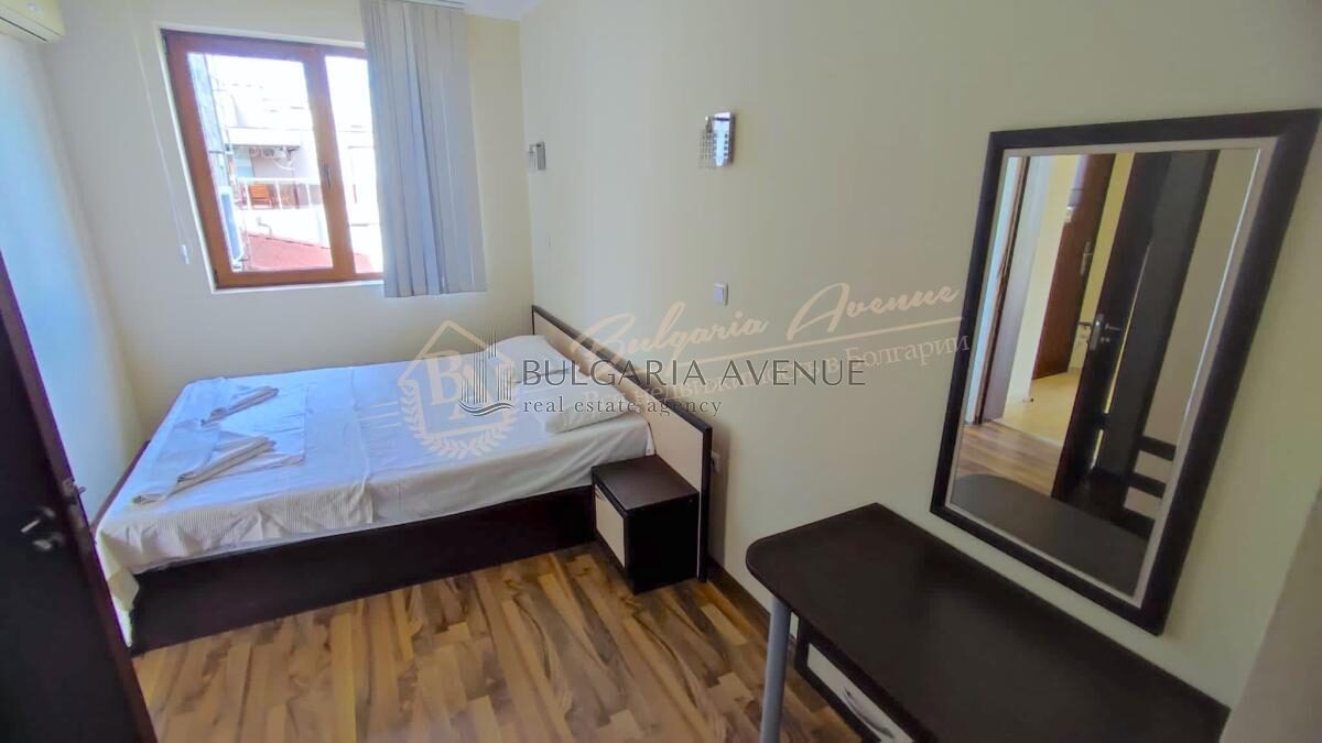 Three-Bedroom Apartment with Pool View in Apollon 2 Complex