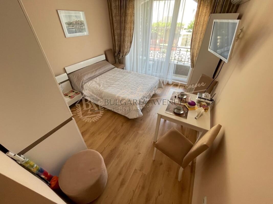 Stylish studio in the elegant Messembria Palace complex, Sunny Beach