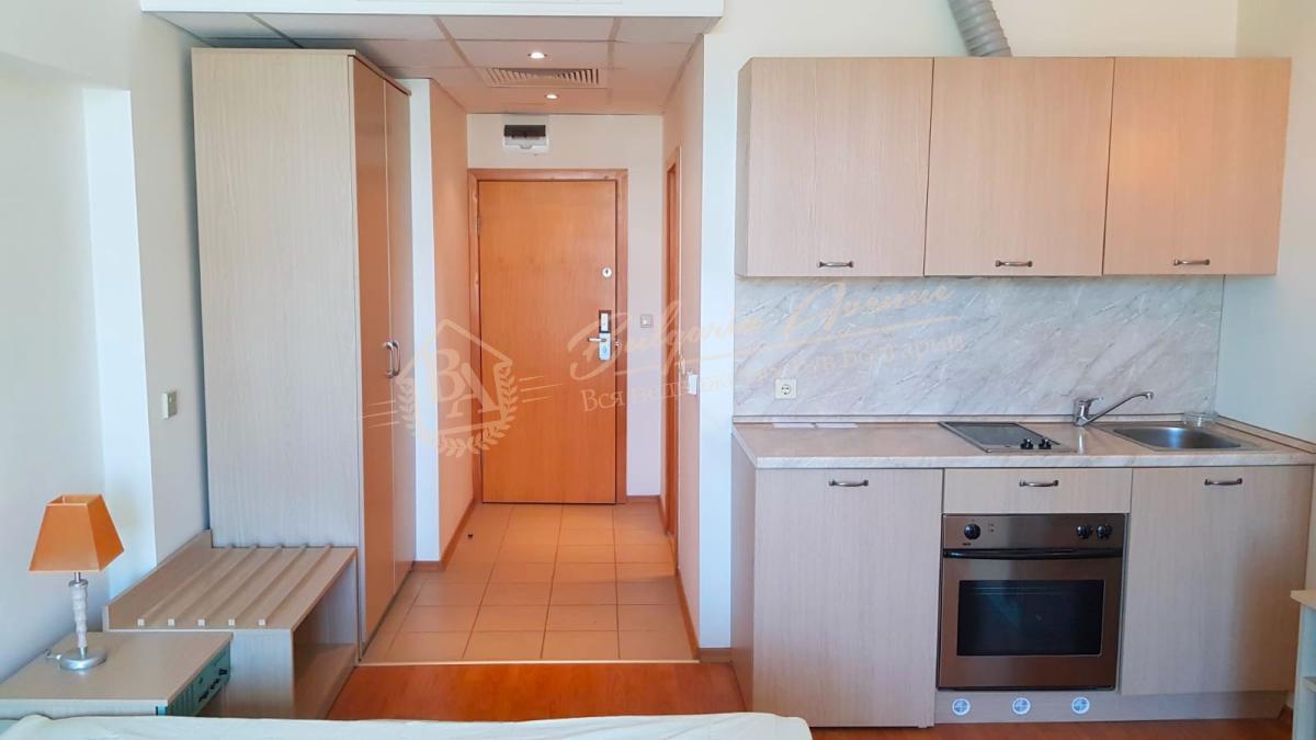 Studio in the 4-star Grand Hotel Oasis complex, Sunny Beach