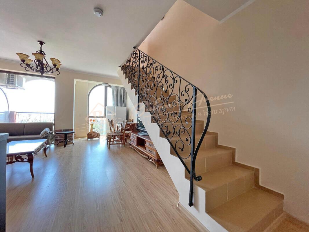 Two-level apartment with 2 bedrooms in Chateau del Marina, Nessebar