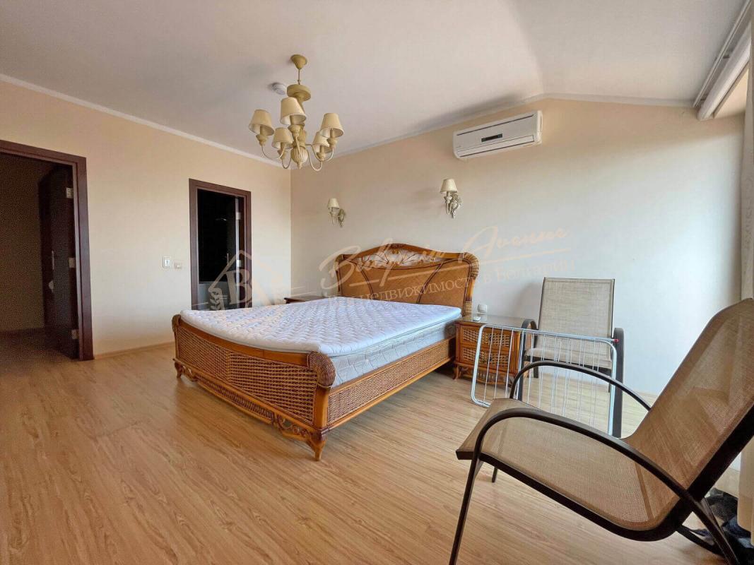 Two-level apartment with 2 bedrooms in Chateau del Marina, Nessebar