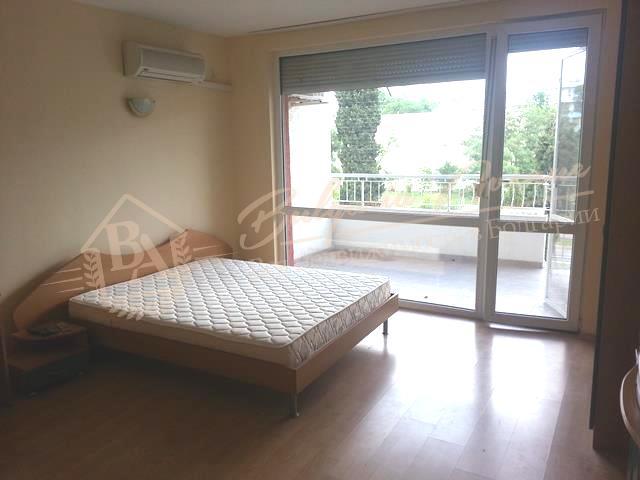 Spacious studio with furniture and appliances in Sunny Fort, Sunny Beach