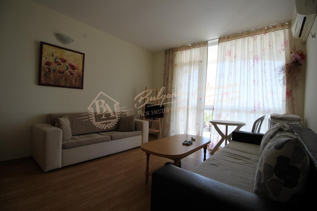 Furnished studio with sea view metres from the beach in Ravda