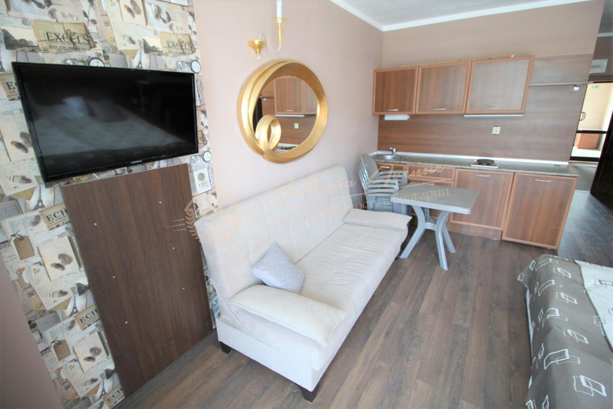 Spacious 2+1 studio, second line in Grenada in Sunny Beach complex