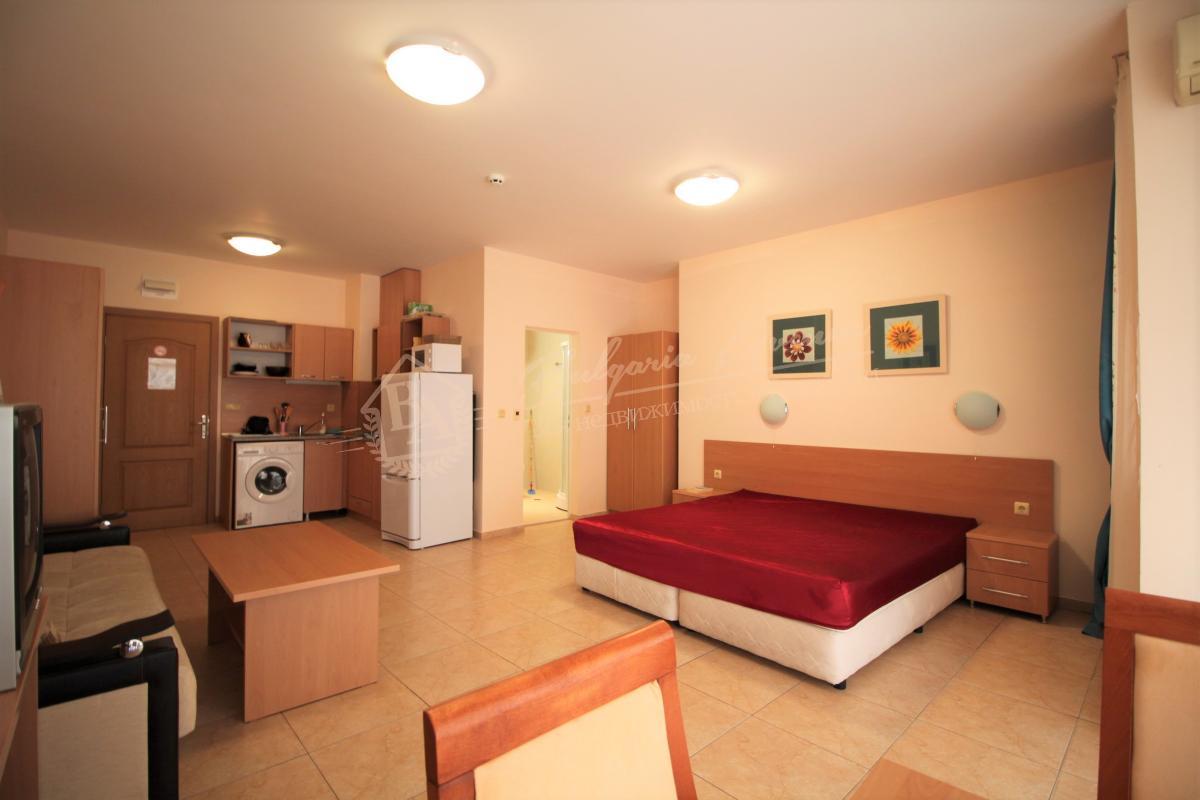 Spacious 2+2 studio, second line in Sunny Beach complex