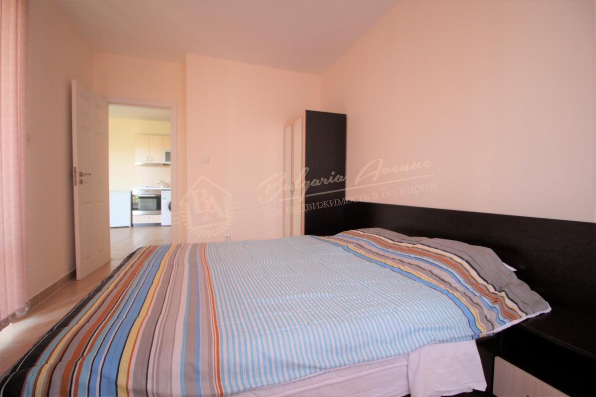Apartment with kitchen niche and spacious terrace, Sunny Beach