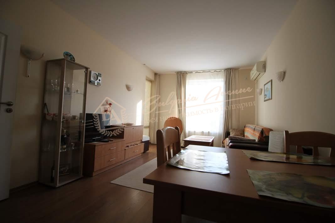 1-Bedroom Apartment by the Sea, 100 m from the Beach, Sunny Beach