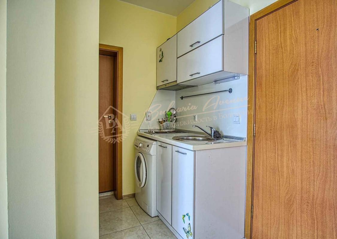 Two-bedroom apartment with sea view 50 m from the beach, Ravda
