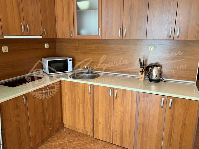 Furnished 1-bedroom apartment 120 m from the sea, Sveti Vlas