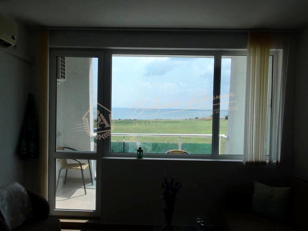 1-Bedroom Apartment with Sea View on the First Line, Ravda