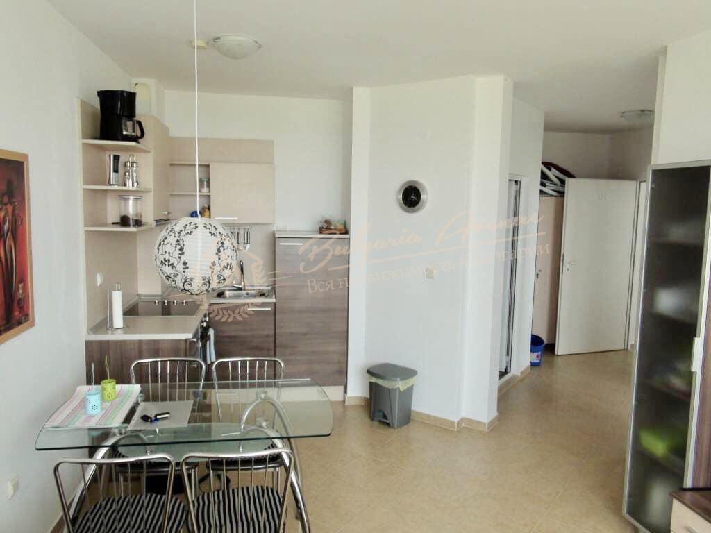1-Bedroom Apartment with Sea View on the First Line, Ravda