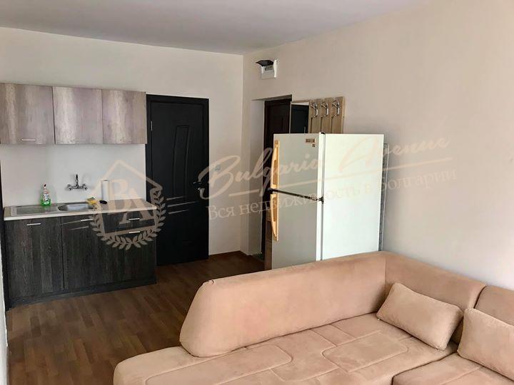Two-bedroom apartment with furniture, no maintenance fees in Nessebar
