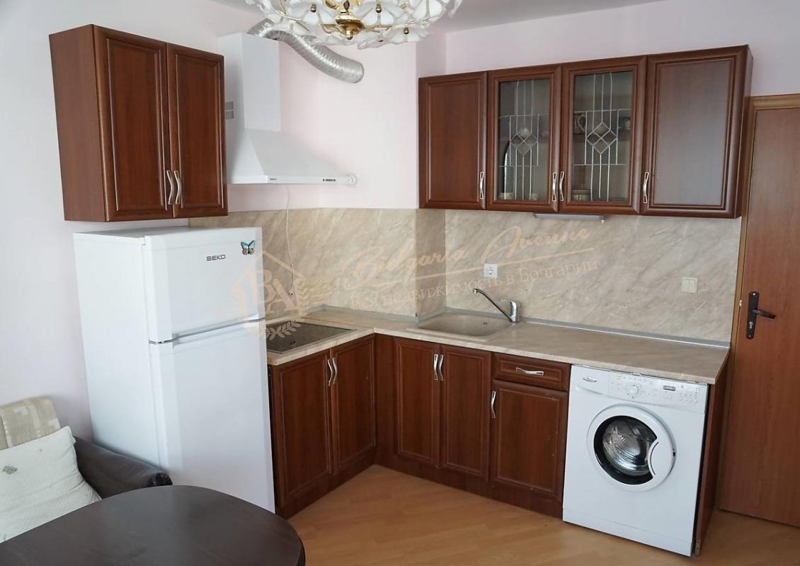 Two-bedroom apartment without maintenance fee by the sea in Ravda