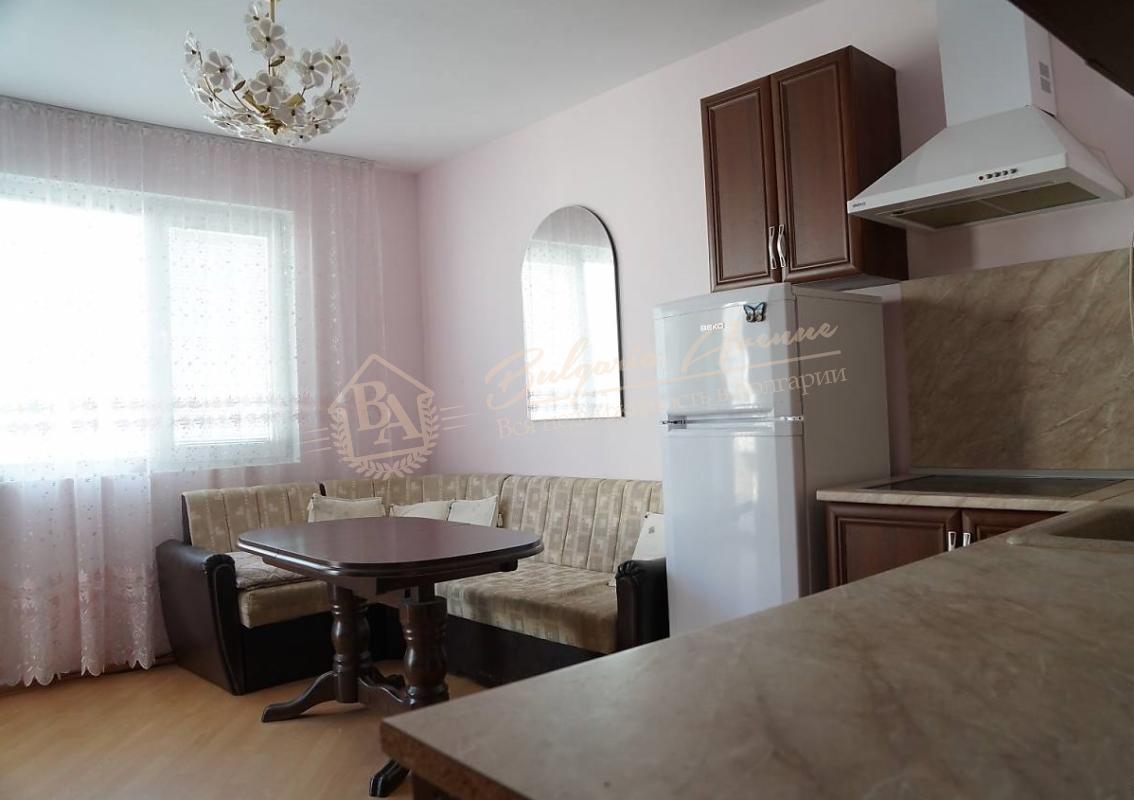 Two-bedroom apartment without maintenance fee by the sea in Ravda