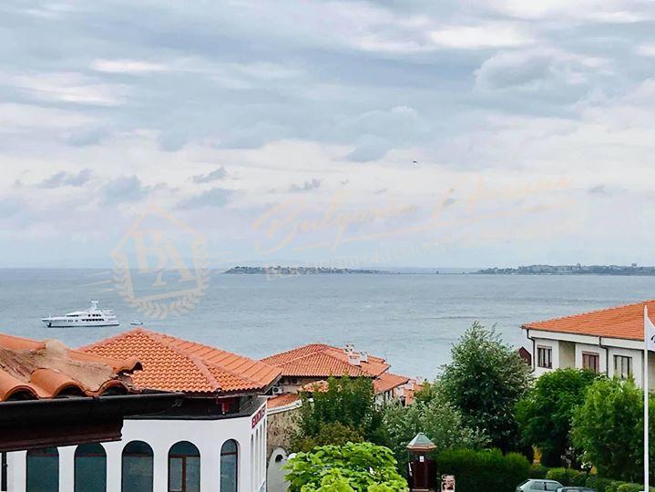 Two-bedroom apartment with sea view in the prestigious area of Sveti Vlas