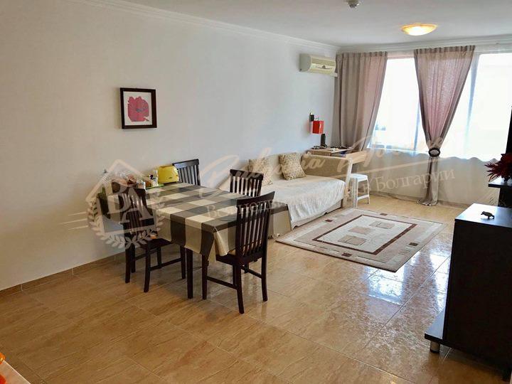 Two-bedroom apartment with sea view in the prestigious area of Sveti Vlas