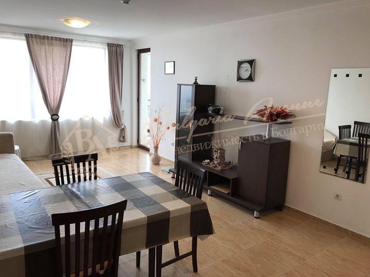 Two-bedroom apartment with sea view in the prestigious area of Sveti Vlas