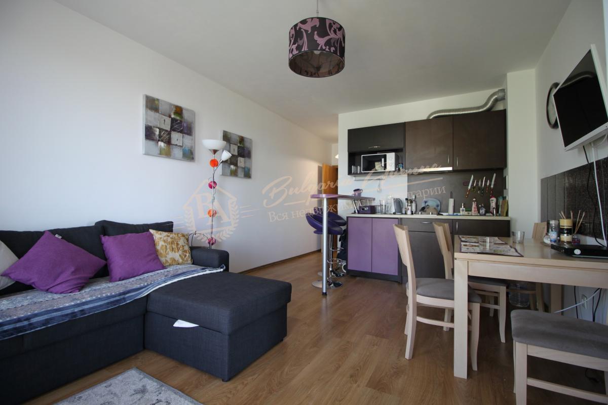 Designer 1-Bedroom Apartment, Sunny Beach