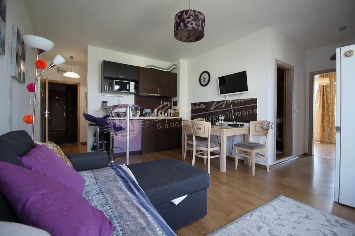 Designer 1-Bedroom Apartment, Sunny Beach