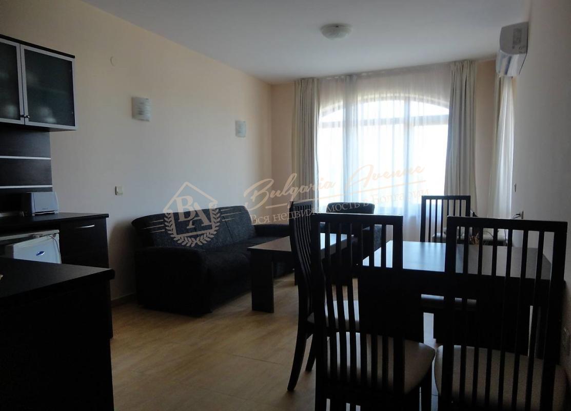 Two-Bedroom Apartment on the Seafront, Sunny Beach Complex