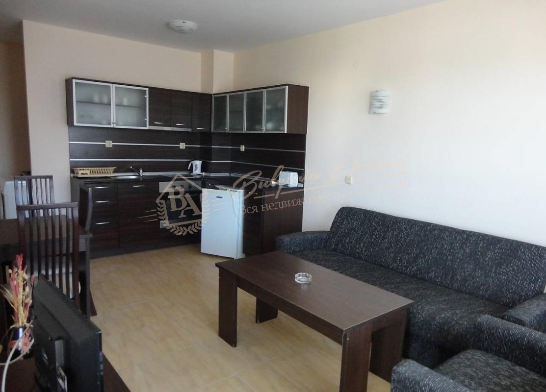 Two-Bedroom Apartment on the Seafront, Sunny Beach Complex