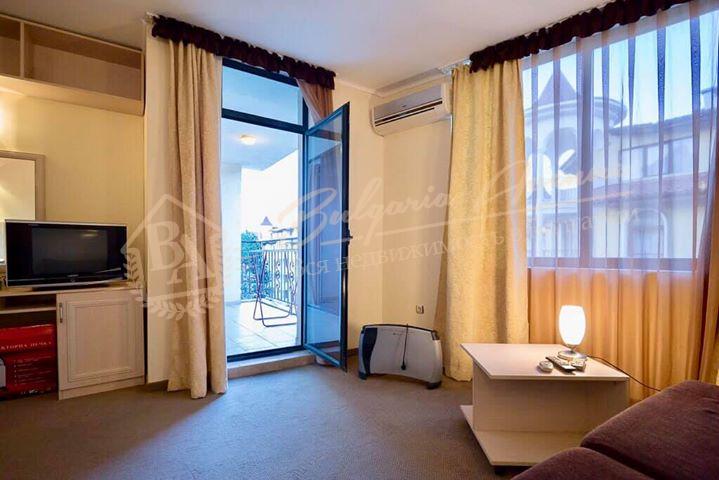 Two-bedroom apartment on the second line from the sea, Sunny Beach