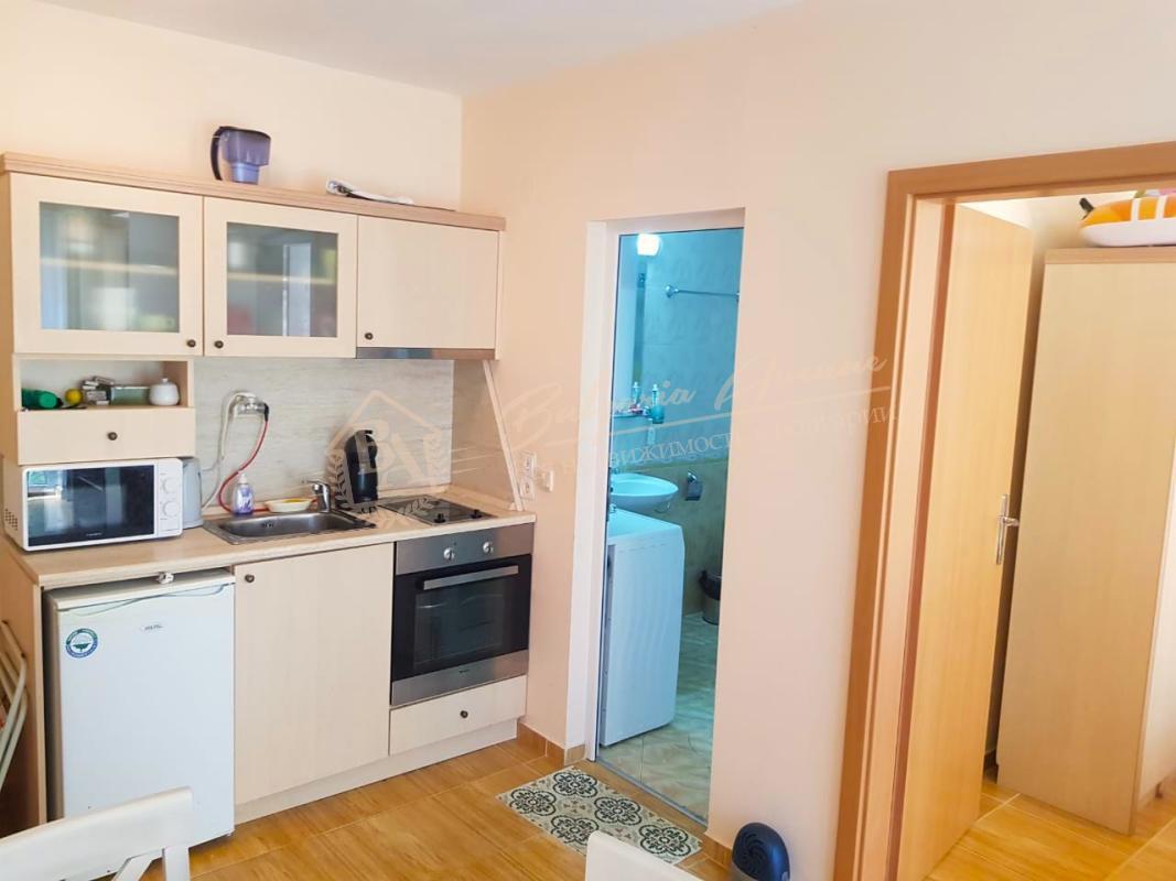 Furnished 1-bedroom apartment 100 m from the sea, Sveti Vlas