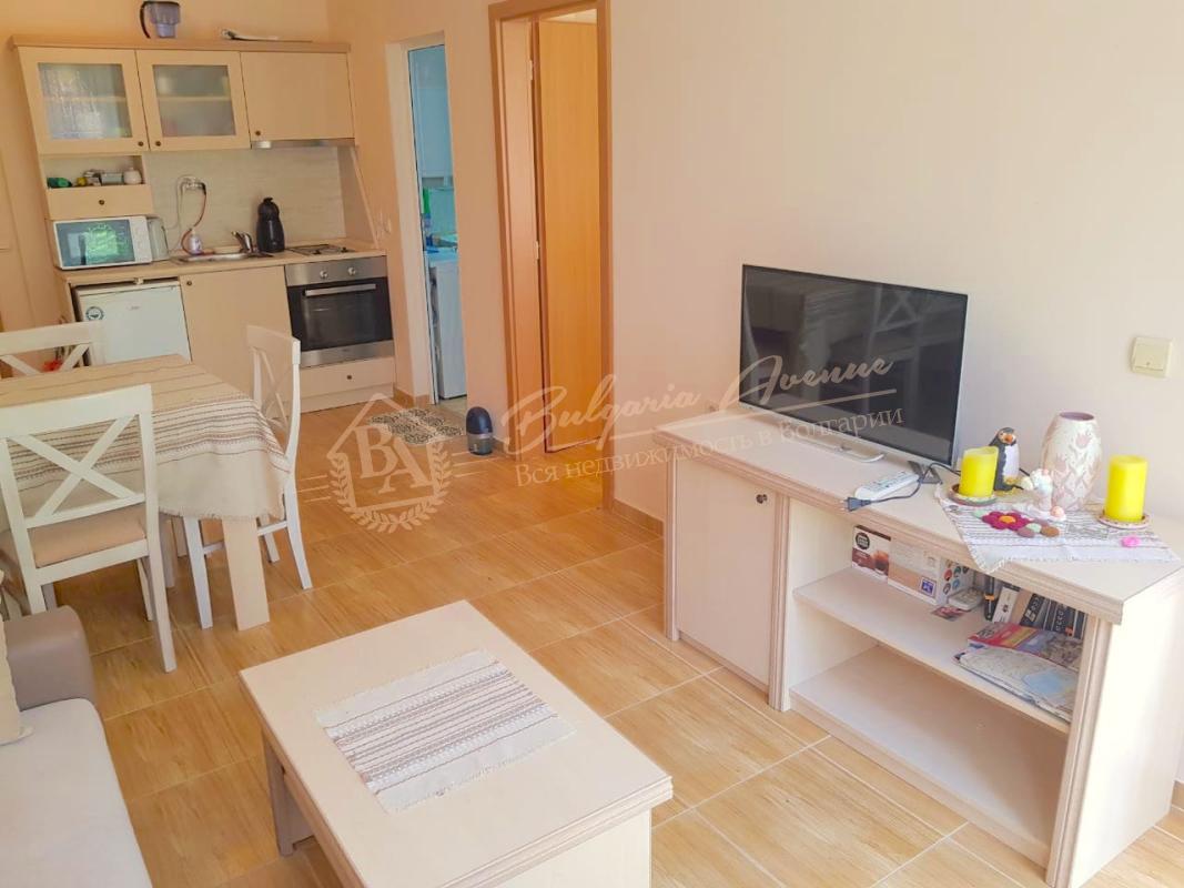 Furnished 1-bedroom apartment 100 m from the sea, Sveti Vlas