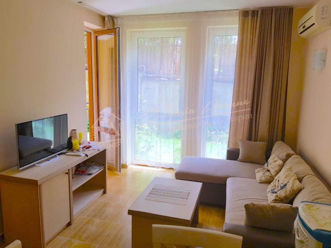 Furnished 1-bedroom apartment 100 m from the sea, Sveti Vlas