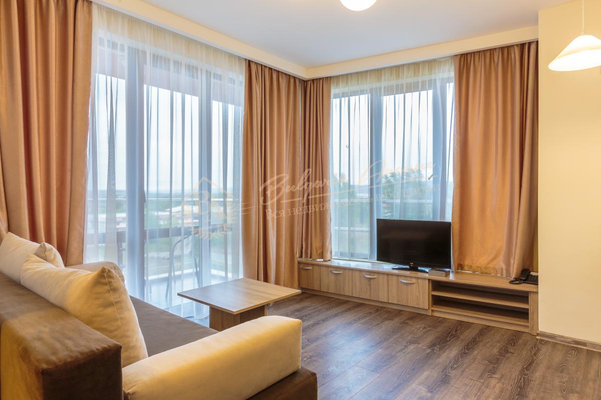 Bright 1-bedroom apartment with French windows in Sunny Beach complex