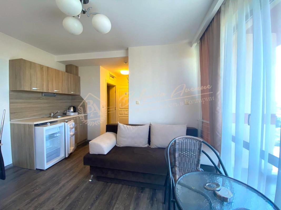 Bright 1-bedroom apartment with French windows in Sunny Beach complex