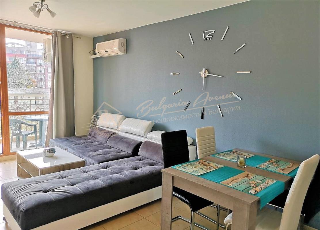 Furnished two-bedroom apartment 150 m from the sea, Sunny Beach