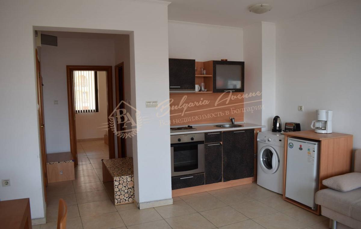 Cosy two-bedroom apartment by the sea in the central part of Sveti Vlas