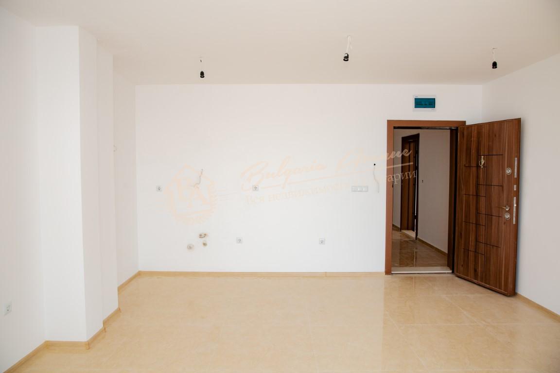 1-Bedroom Apartment on the First Line with Sea View in Sveti Vlas