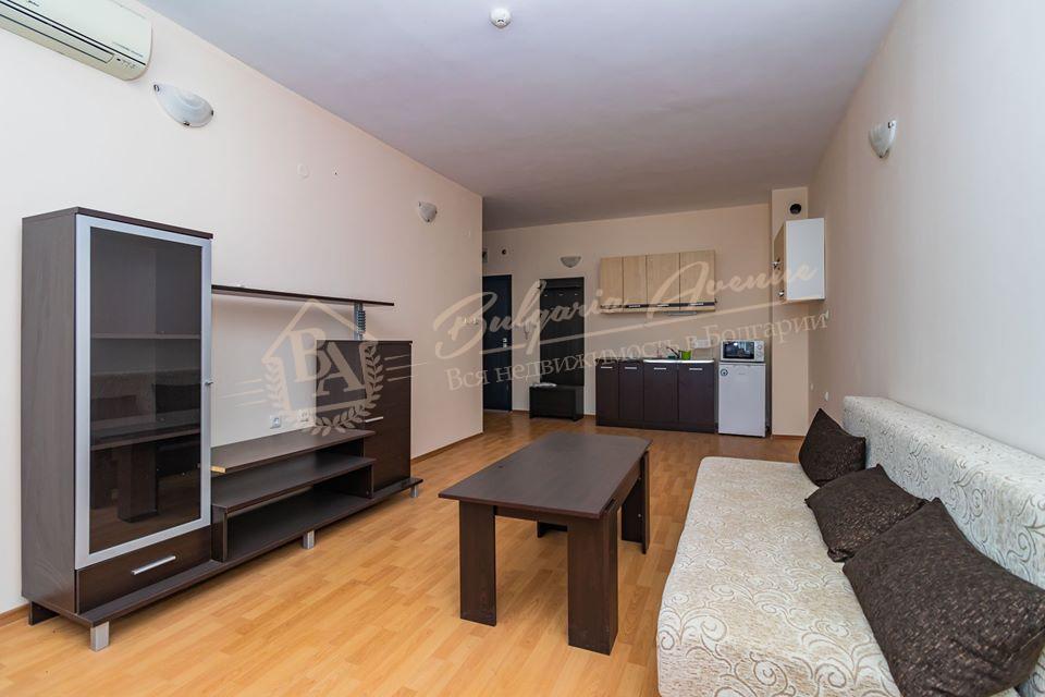1-Bedroom Apartment in a Gated Complex with Sea View, Golden Sands
